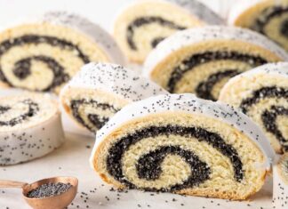 Origin of a Classic: Poppy Seed Roll Poppy Seed Roll