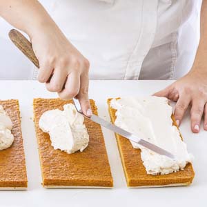 Step 2 spreading frosting