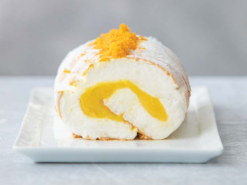 CITRUS MERINGUE ROULADE (CITRUS BRAZO DE MERCEDES)