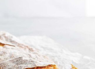 Baking School In-Depth: Apple Strudel Baking School In-Depth: Apple Strudel