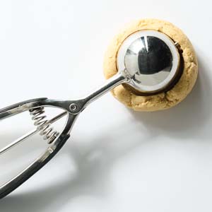 Cookie scoop