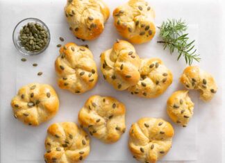 Rosemary-Butternut Squash Milk Bread Buns Rosemary-Butternut Squash Milk Bread Buns