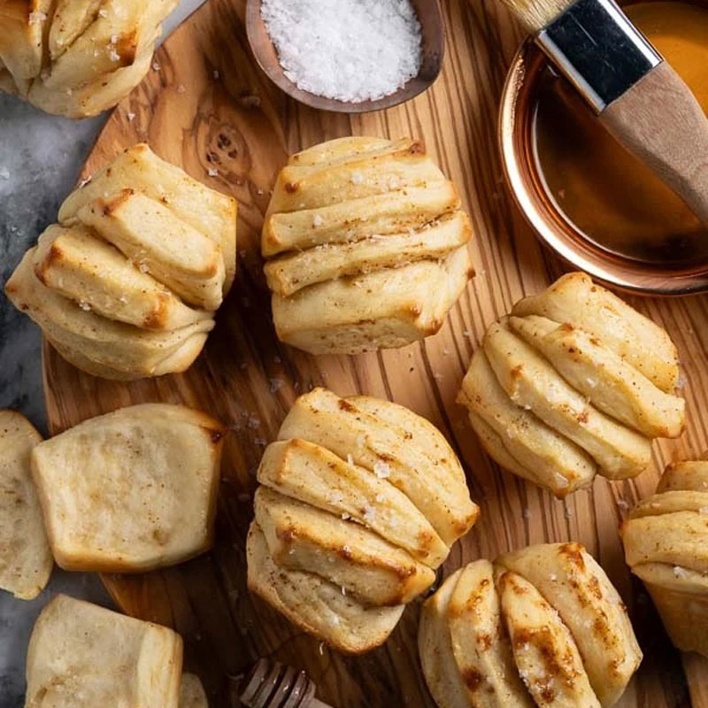 Brown Butter Honey Dinner Rolls