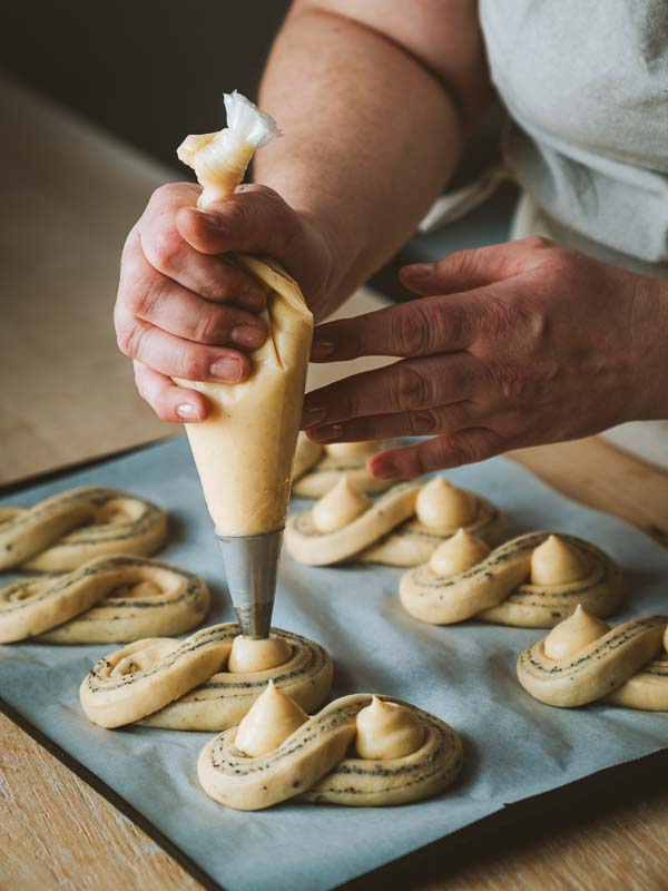 Franny icing pastries