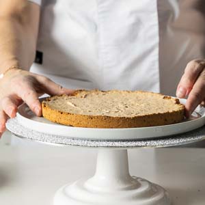 leveling cake layers