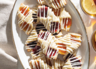 Jam-Filled Kolaczki Cookies Jam-Filled Kolaczki Cookies
