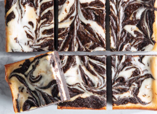 Peppermint-Cream Cheese Swirl Brownies Peppermint-Cream Cheese Swirl Brownies
