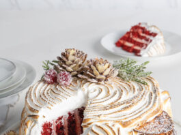 Red Velvet Bûche de Noël Red Velvet Buche de Noel