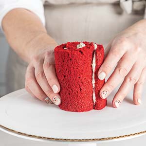 Placing cake layer vertically 