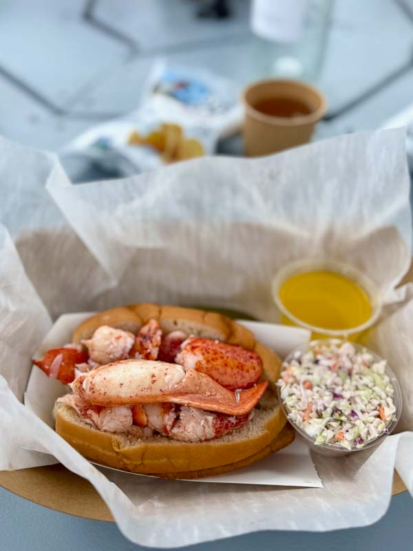 Lobster roll