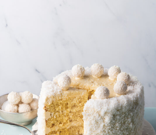 THE Coconut Cake THE Coconut Cake