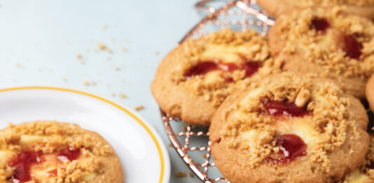 Strawberry Cheesecake Cookies