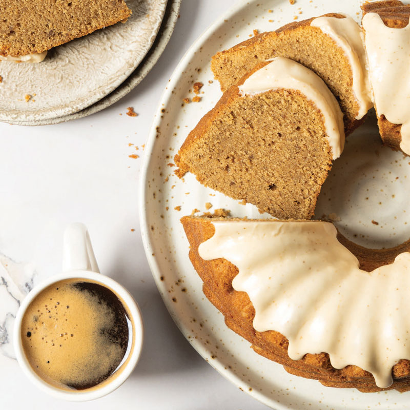 Pound cake with coffee