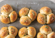 Roasted Garlic-and-Potato Clover Rolls Clover Rolls