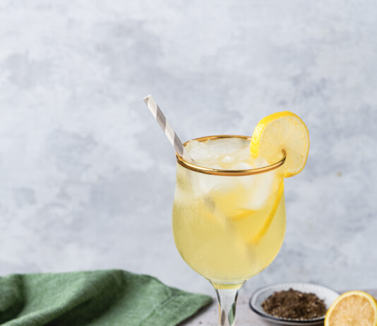 Perfect Pairing: Lemony Spritzer and Pastry-Wrapped Asparagus Perfect Pairing: Asparagus and Limoncello