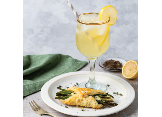 Perfect Pairing: Lemony Spritzer and Pastry-Wrapped Asparagus Perfect Pairing: Asparagus and Limoncello