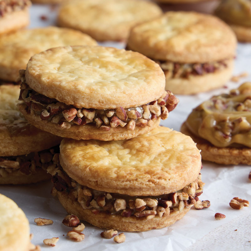 Pecan sandwich cookie